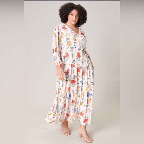 Sugarlips Dresses & Skirts - White floral maxi dress
